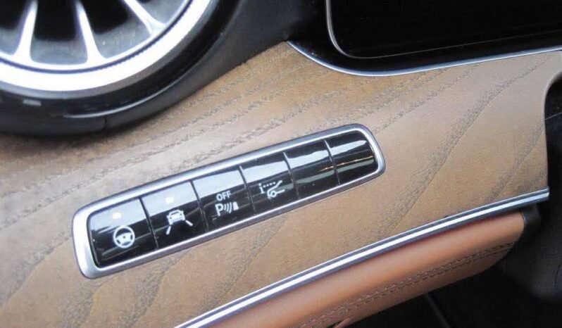 
								Mercedes-Benz AMG GT 53 4MATIC+ full									