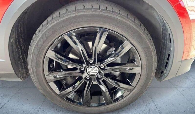 
								Volkswagen T-Roc 1.5 TSI Sport with Navigation and DAB+ full									