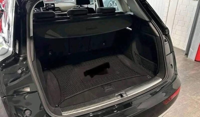 
								Audi Q5 35 TDI quattro Sport – 2019 full									