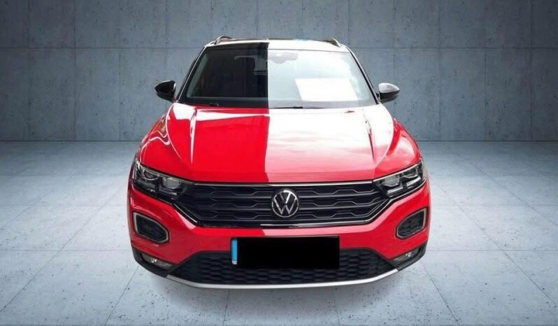 
								Volkswagen T-Roc 1.5 TSI Sport with Navigation and DAB+ full									