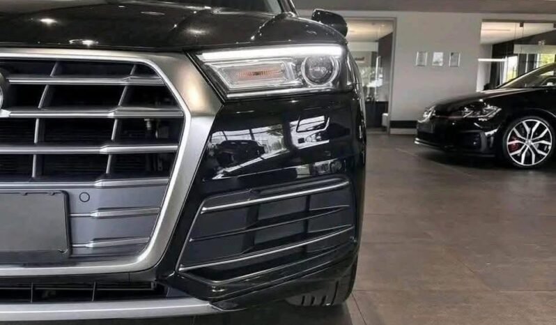 
								Audi Q5 35 TDI quattro Sport – 2019 full									