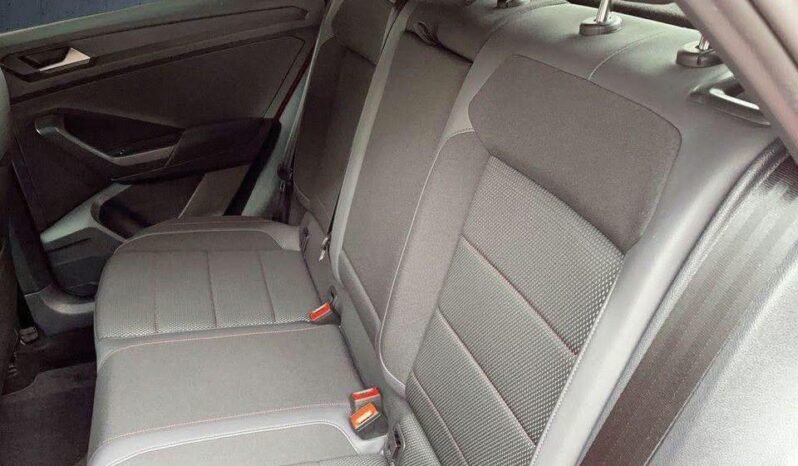 
								Volkswagen T-Roc 1.5 TSI Sport with Navigation and DAB+ full									