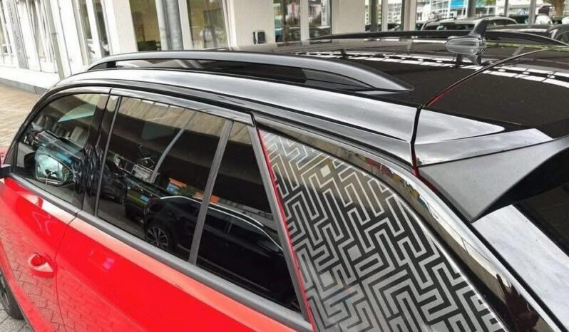 
								Volkswagen T-Roc 1.5 TSI Sport with Navigation and DAB+ full									