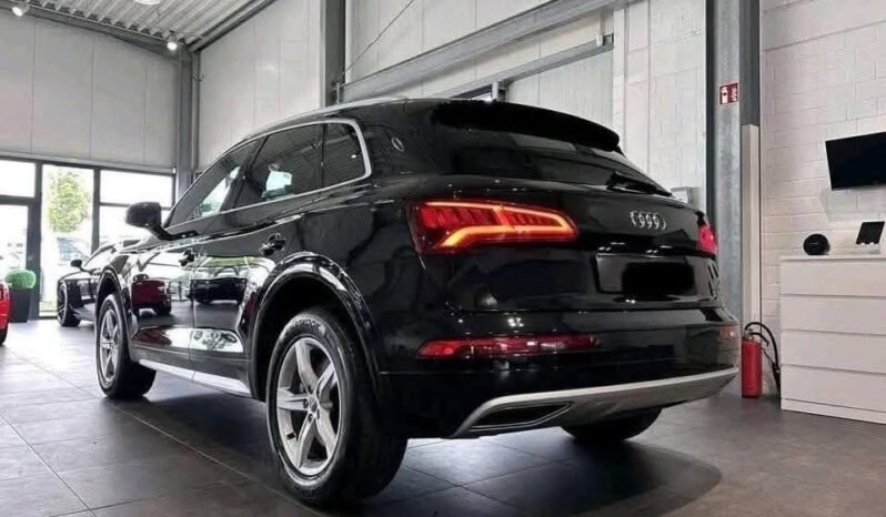 
								Audi Q5 35 TDI quattro Sport – 2019 full									