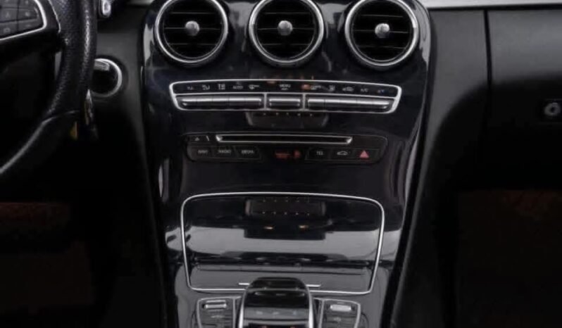 
								Mercedes-Benz C 350 – 2017 full									