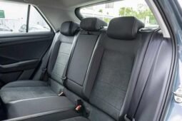 
										Volkswagen T-Roc full									