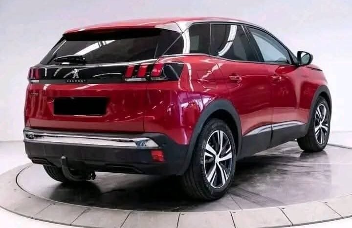 
								Peugeot 3008 1.5 HDi full									