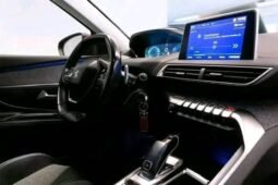 
										Peugeot 3008 1.5 HDi full									