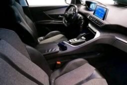 
										Peugeot 3008 1.5 HDi full									