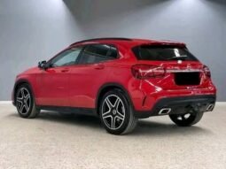 
										Mercedes-Benz GLA 180 full									