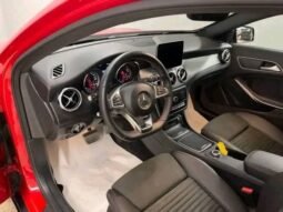 
										Mercedes-Benz GLA 180 full									