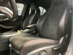 
										Mercedes-Benz GLA 180 full									