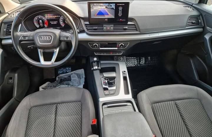 
								Audi Q5 SPB 40 TDI full									
