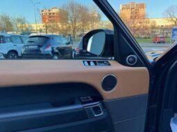 
										Land Rover Range Rover Sport 3.0 SDV6 HSE full									