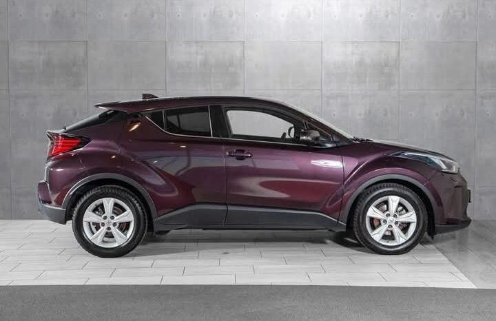 
								Toyota C-HR 1.8 Hybrid Lounge Tech full									