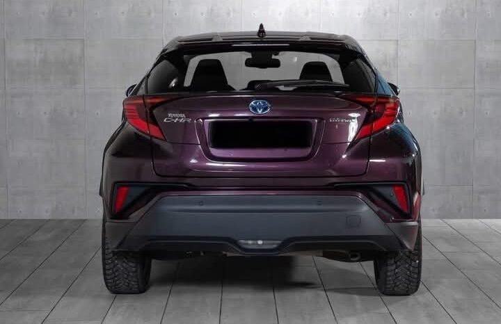 
								Toyota C-HR 1.8 Hybrid Lounge Tech full									