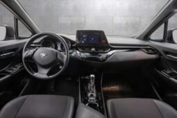 
										Toyota C-HR 1.8 Hybrid Lounge Tech full									