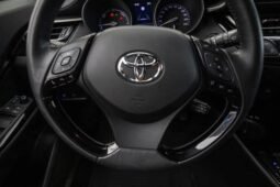 
										Toyota C-HR 1.8 Hybrid Lounge Tech full									