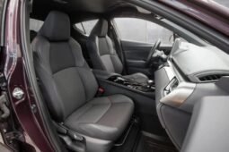 
										Toyota C-HR 1.8 Hybrid Lounge Tech full									